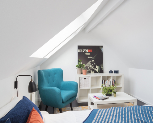 Angled roof room chair