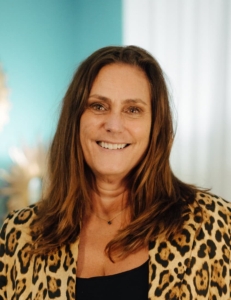 House Manager Ivonne giving nightlife tips for newcomers living in Châtelain Brussels